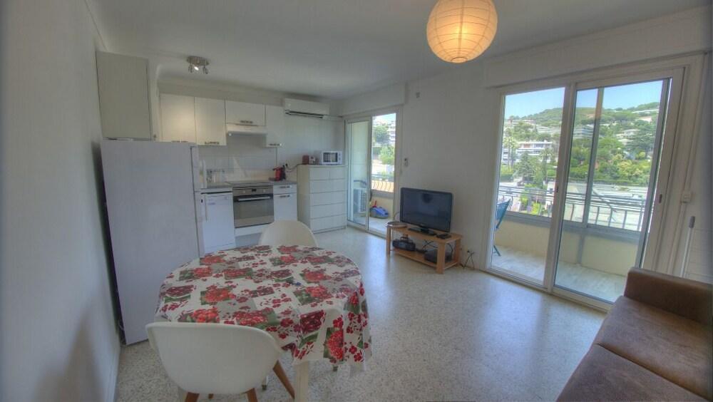Studio 3 Etoiles Vue Mer 150M Plages Parking Clim Wifi Cannes Zewnętrze zdjęcie